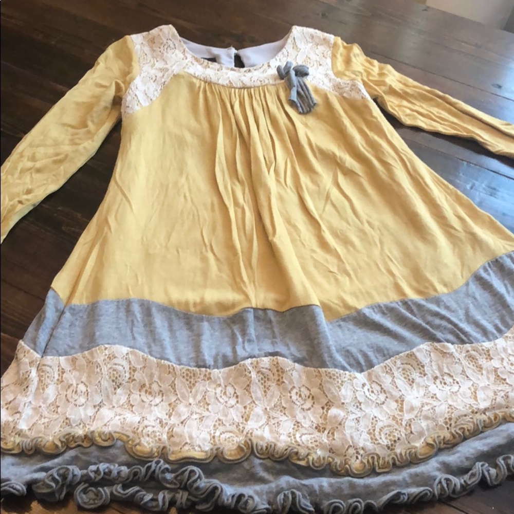 Girl dress